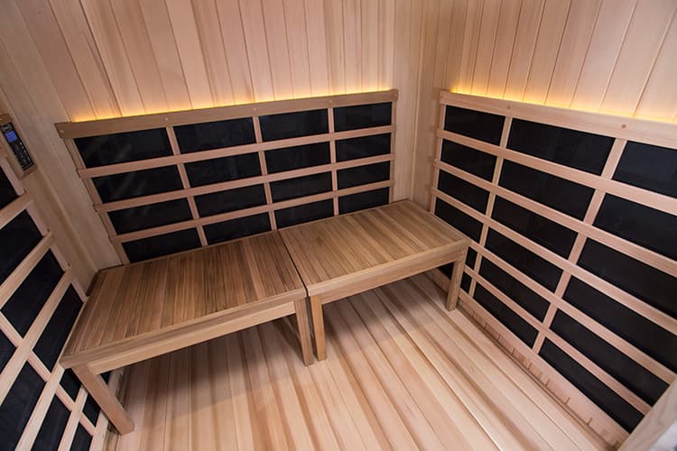 Sierra™ cedar bench detail